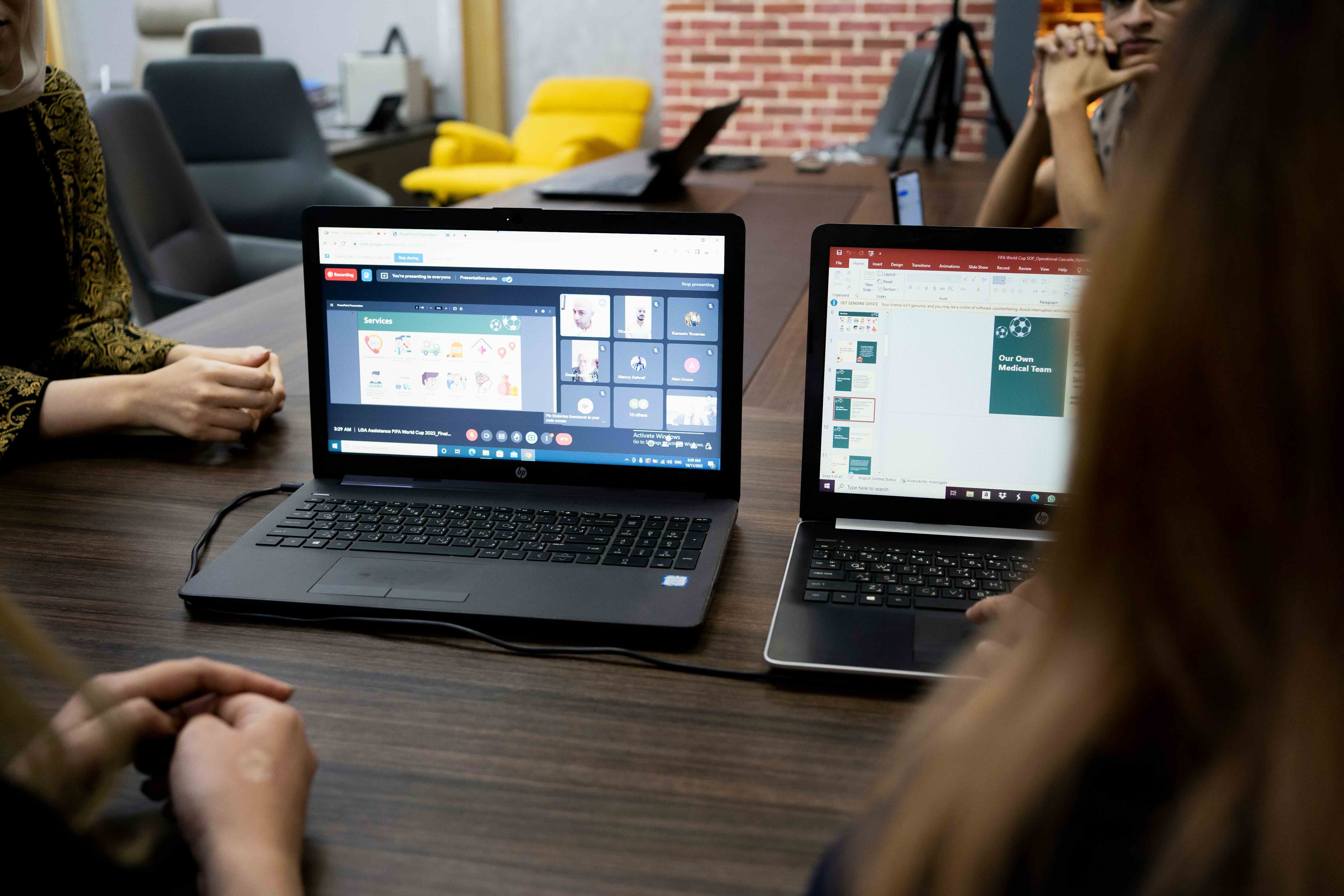 choose collaborative video editor